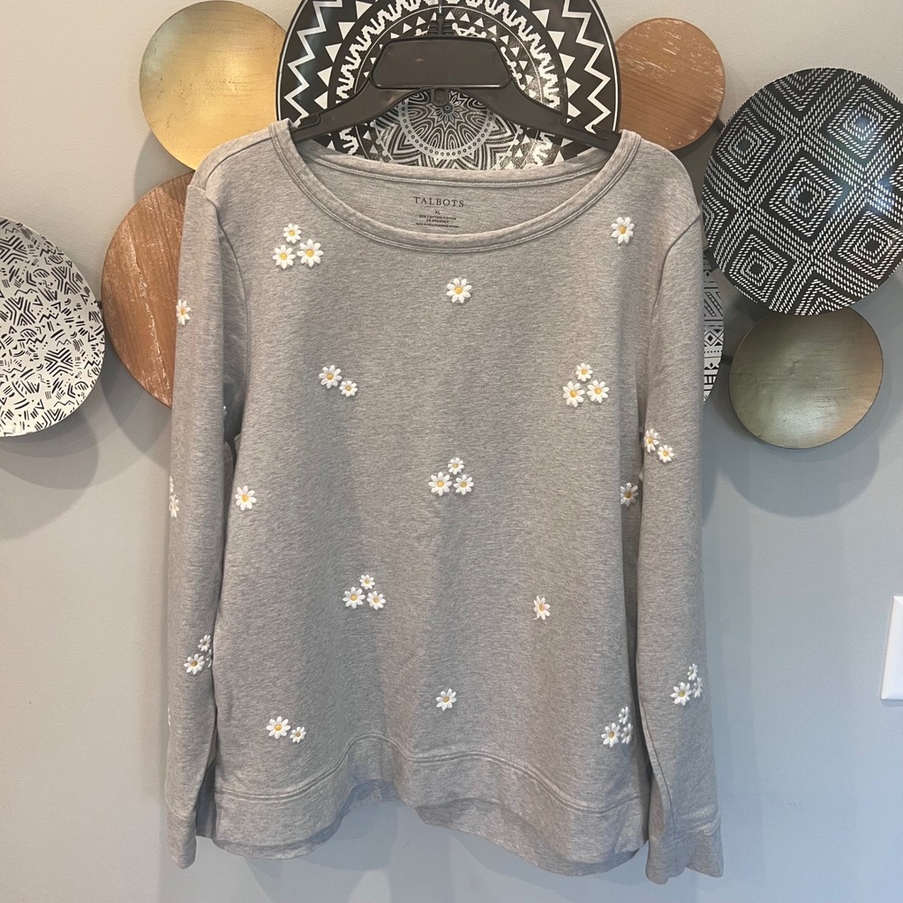 Talbots Women XL Gray Daisy Embroidered French Terry Sweatshirt Boat Neck Top